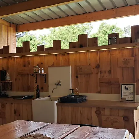 Le Bivouac De La Plante 1 住宿加早餐酒店 Saint-Aubin-de-Branne