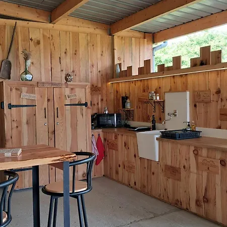 Le Bivouac De La Plante 1 B&B Saint-Aubin-de-Branne
